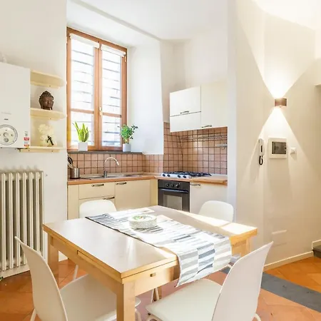 דירה Gioia Holiday House גוביו
