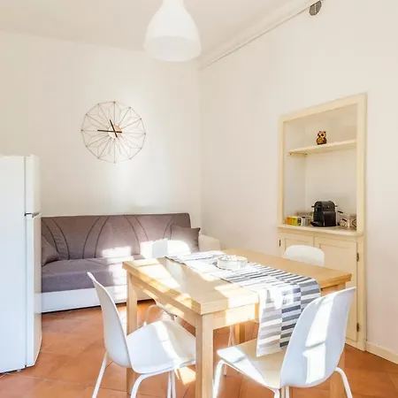 Gioia Holiday House Apartment *