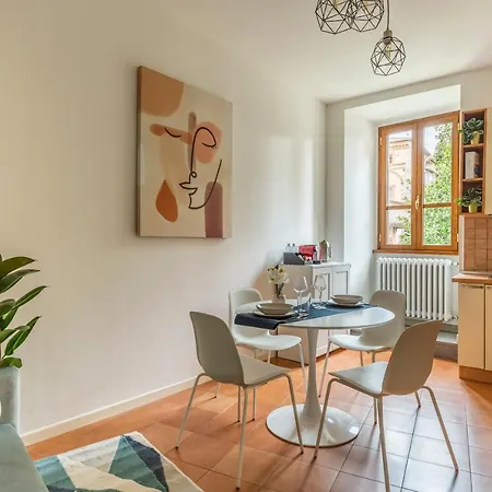 Gioia Holiday House דירה גוביו