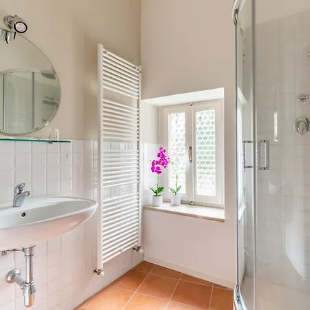 דירה Gioia Holiday House *