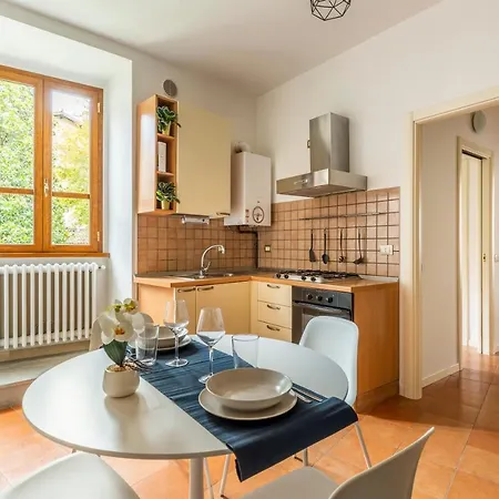Gioia Holiday House דירה גוביו